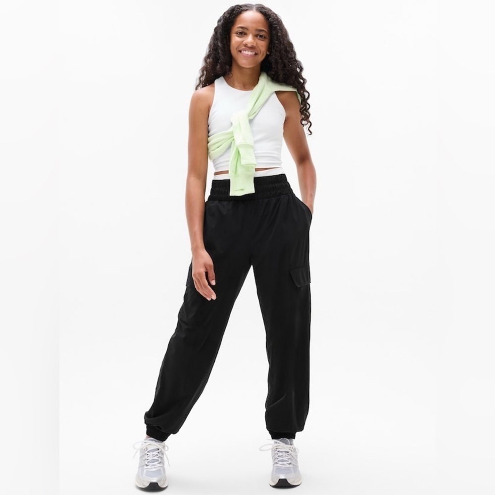 NWT Athleta Girl Run Free Cargo Black Jogger Sz L/12